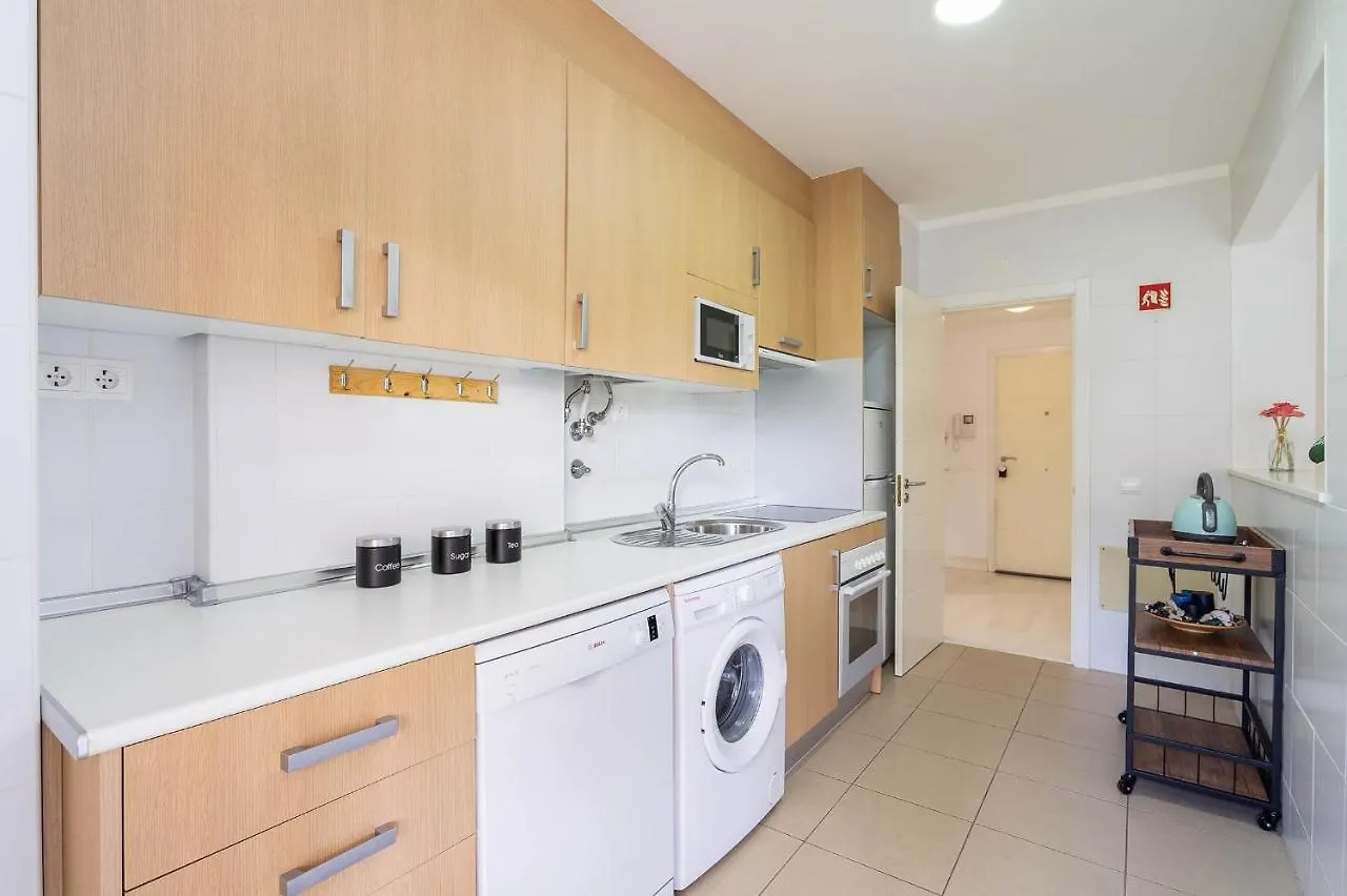 Litoral Mar Dream, 500 Mbs Free Wi-Fi, Private Parking, Pool Apartment Portimao