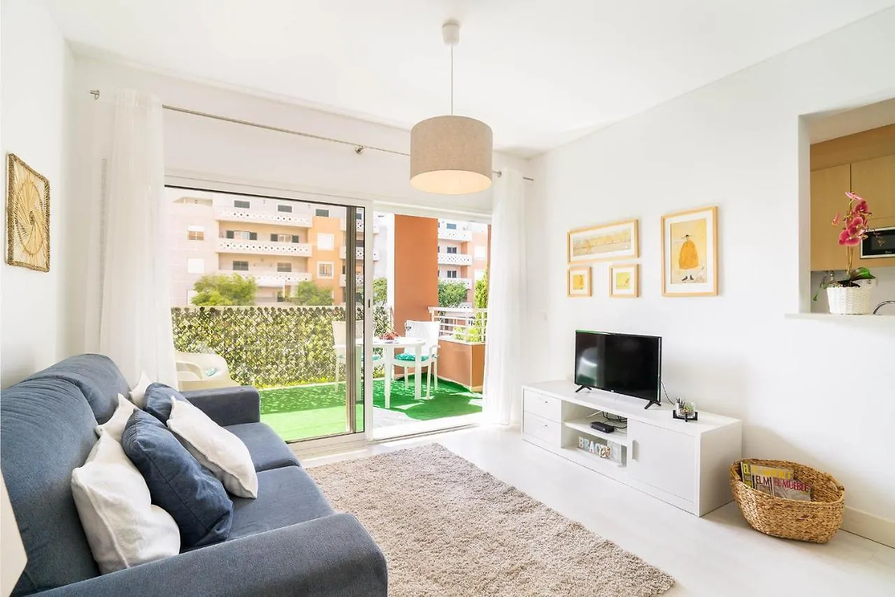 Litoral Mar Dream, 500 Mbs Free Wi-Fi, Private Parking, Pool Apartment Portimao